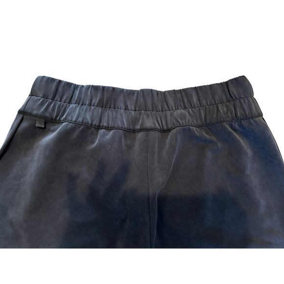 Lululemon Cupro Blend Ultra Wide-Leg Black Pants Size 8 QuietLuxury Athleisure - Picture 5 of 12